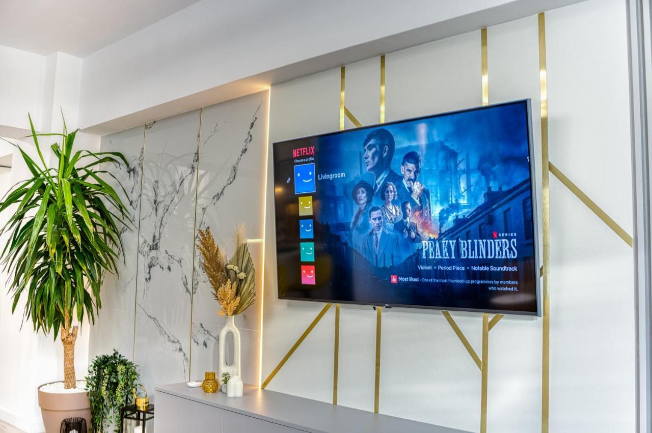 Hi Apartment Bucharest Luaran gambar