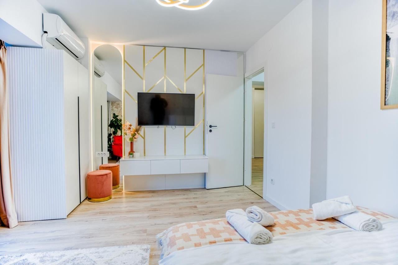 Hi Apartment Bucharest Luaran gambar