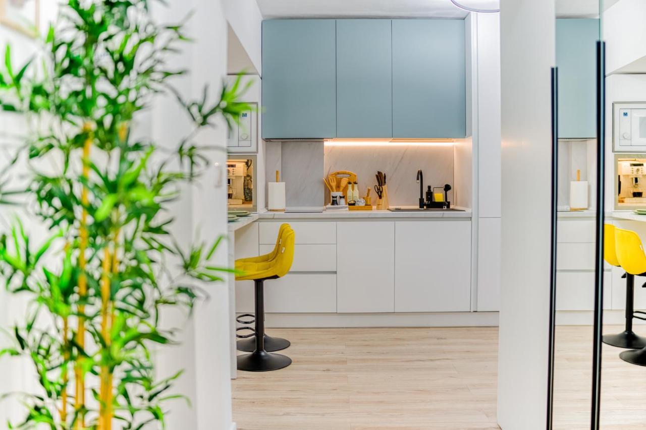 Hi Apartment Bucharest Luaran gambar