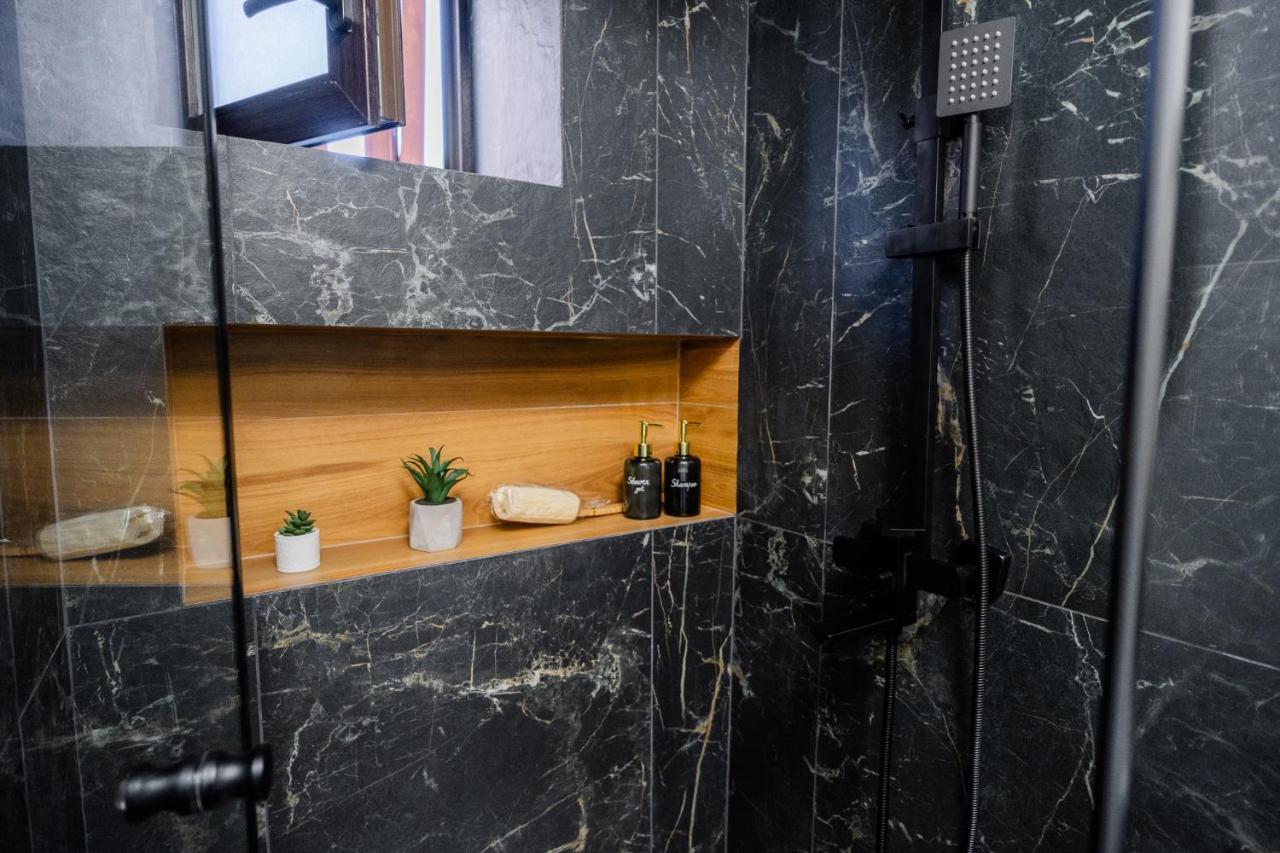 Hi Apartment Bucharest Luaran gambar