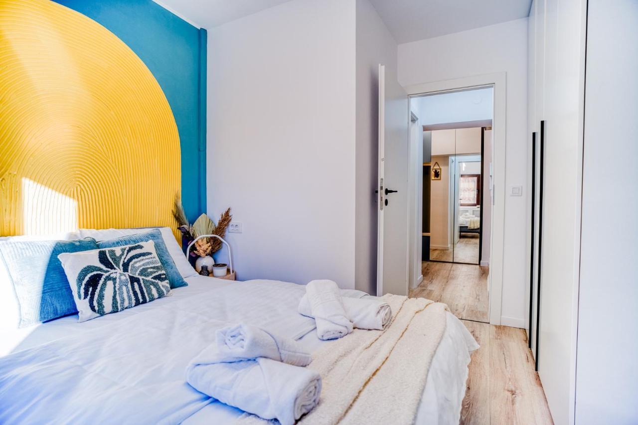 Hi Apartment Bucharest Luaran gambar