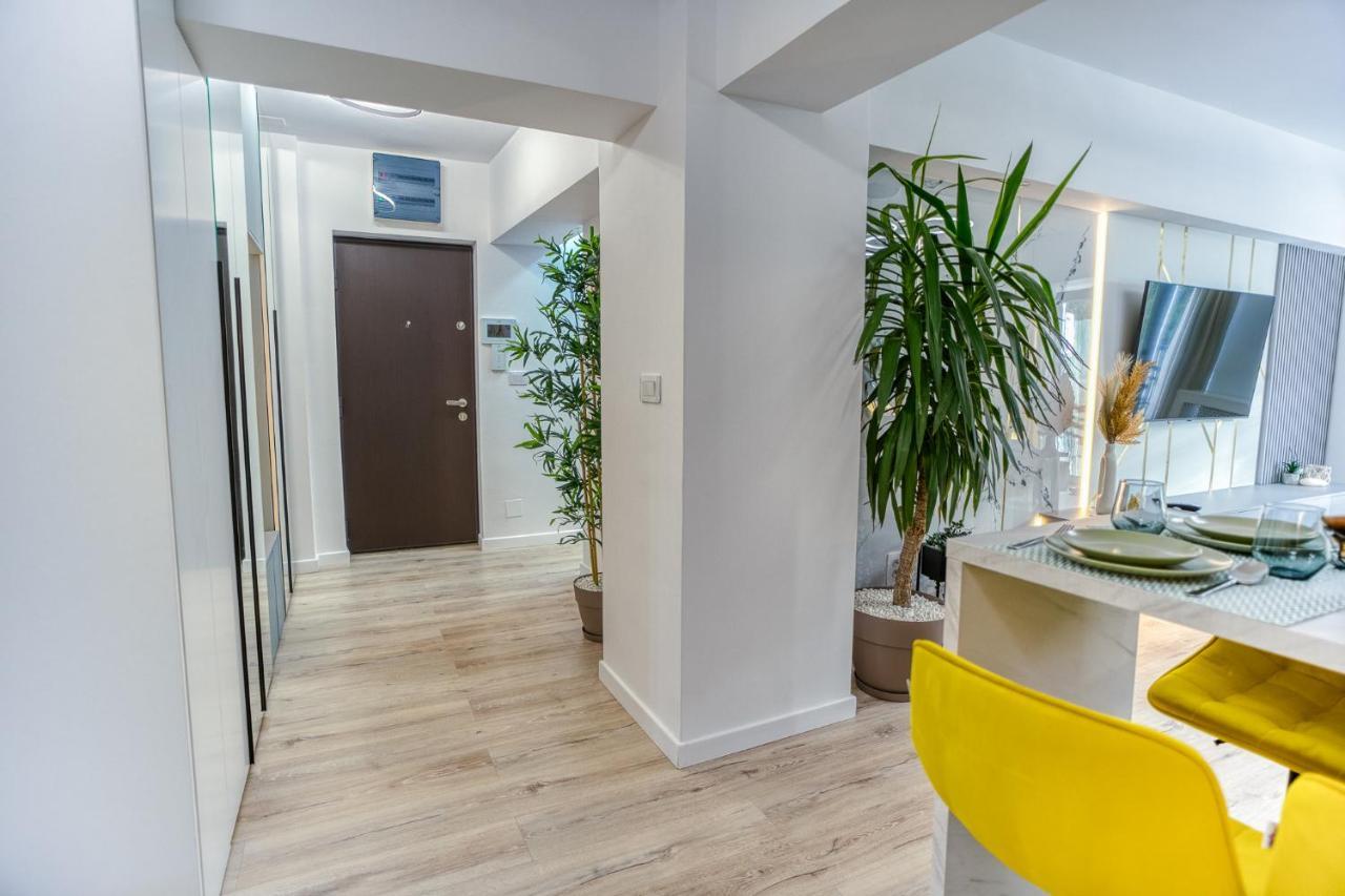 Hi Apartment Bucharest Luaran gambar