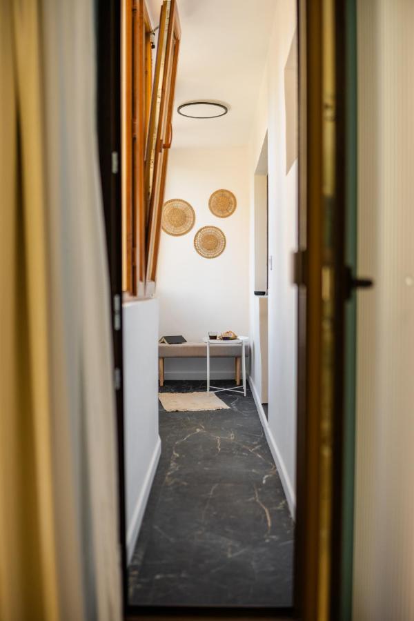 Hi Apartment Bucharest Luaran gambar
